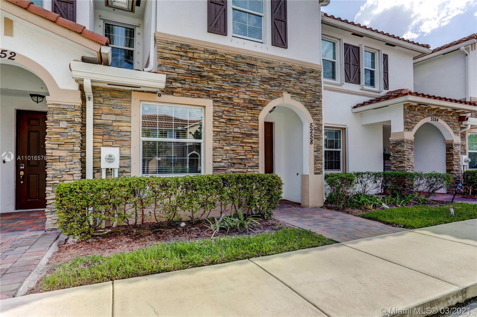 5258 Ashley River Road West Palm Beach, FL 33417 - Photo 2 of 42