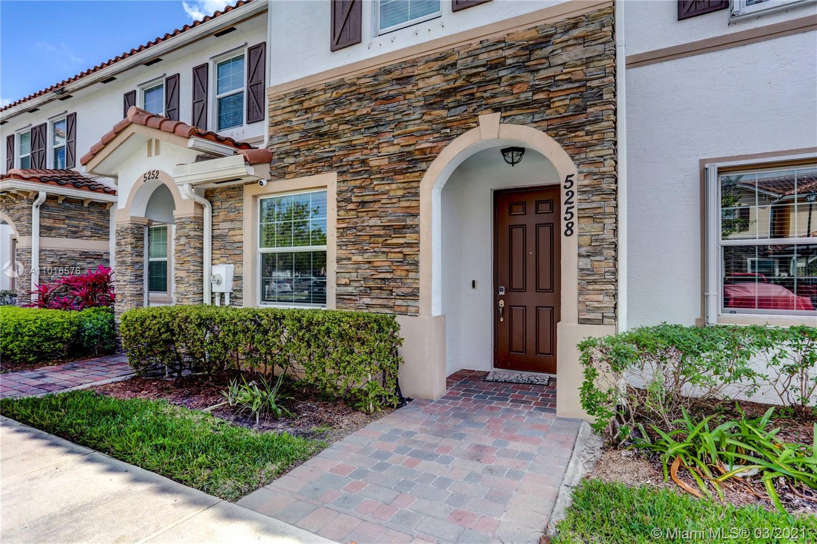 5258 Ashley River Road West Palm Beach, FL 33417 - Photo 3 of 42