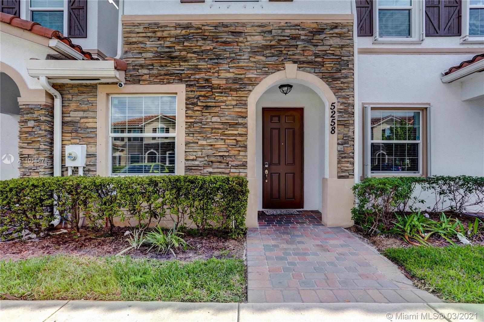 5258 Ashley River Road West Palm Beach, FL 33417 - Photo 4 of 42