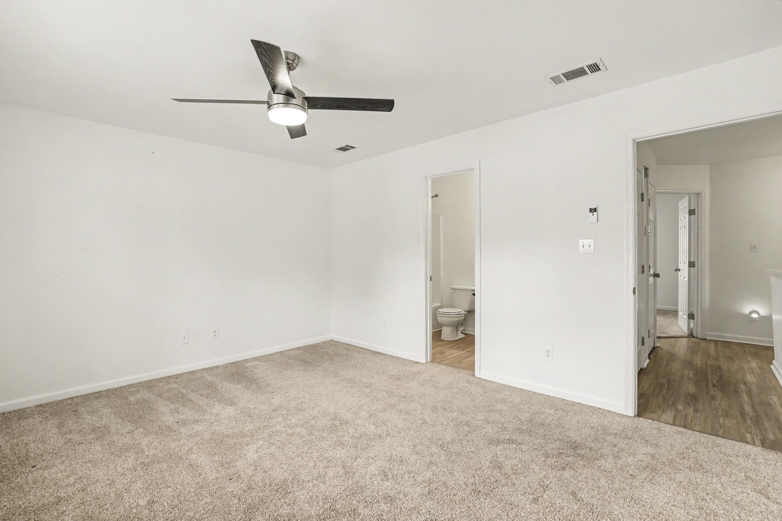 2403 Hartsfield Road, Unit 607 Tallahassee, FL 32303 - Photo 30 of 38