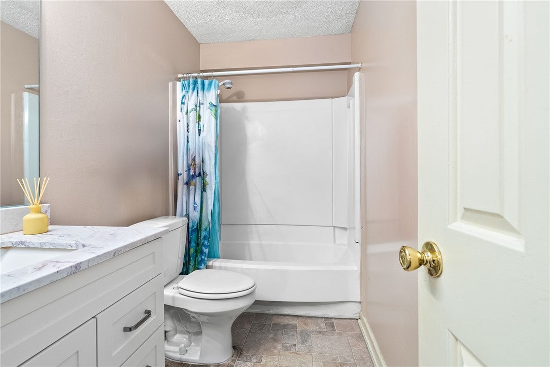 1761 Wire Road, Unit 405 Auburn, AL 36832 - Photo 9 of 11 Gallery Image 9