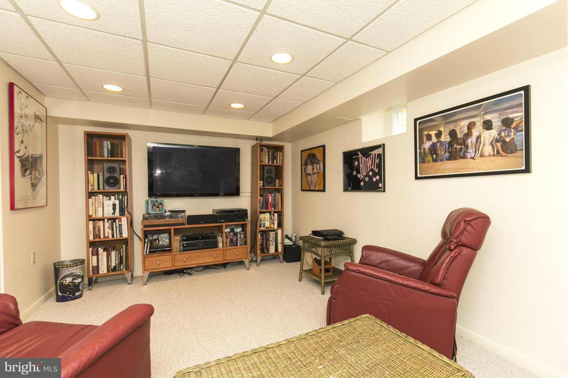 419 Murdock Road Baltimore, MD 21212 - Photo 21 of 29 Family Room