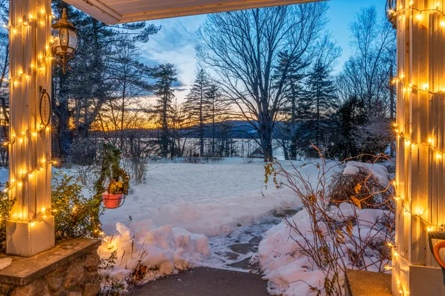 $819,000 | 9 Dry Point Drive, Rome, ME 04963