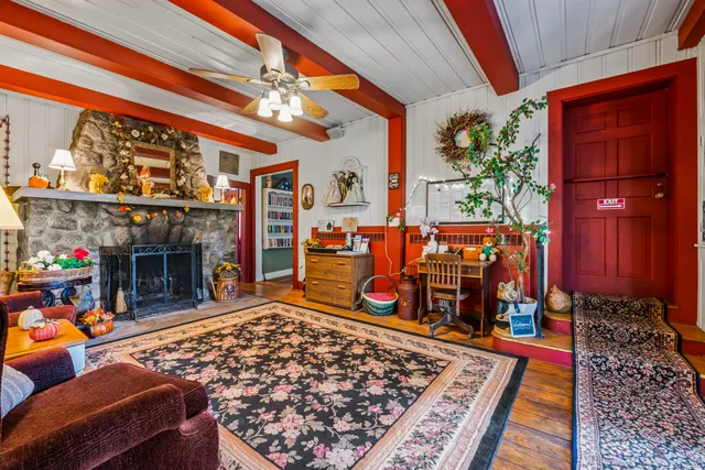 $819,000 | 9 Dry Point Drive, Rome, ME 04963