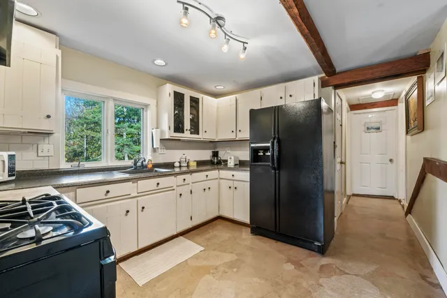 $819,000 | 9 Dry Point Drive, Rome, ME 04963
