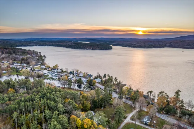 $819,000 | 9 Dry Point Drive, Rome, ME 04963