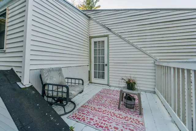 $819,000 | 9 Dry Point Drive, Rome, ME 04963