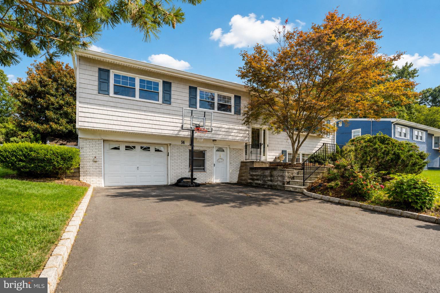 14 Harmon Road Edison, NJ 08837 - Photo 2 of 30 Gallery Image 2