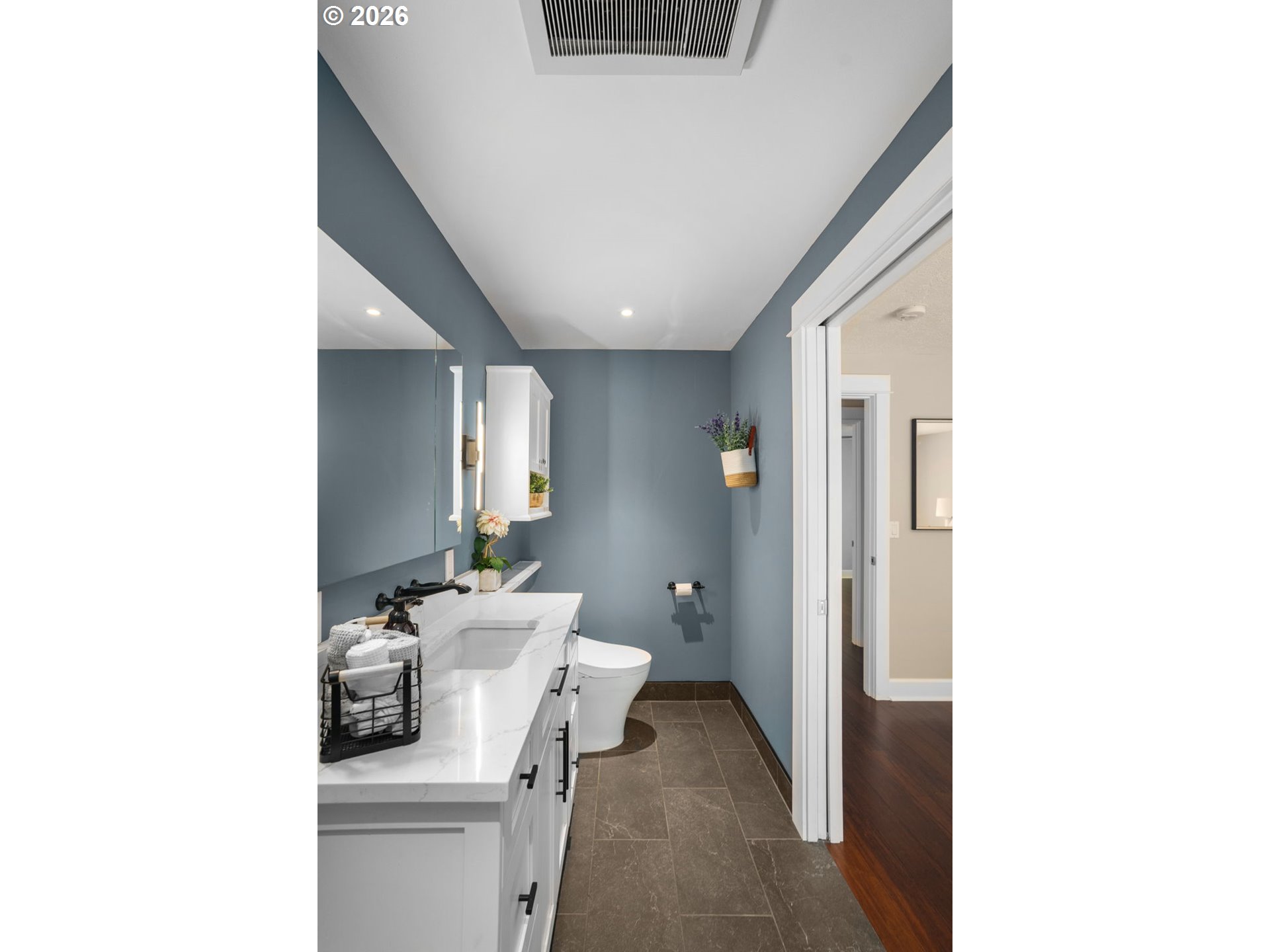 11348 Southwest Ironwood Loop Portland, OR 97223 - Photo 16 of 36 Bathroom, Attached