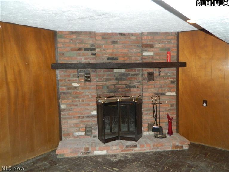 10169 Diagonal Road Mantua, OH 44255 - Photo 7 of 15