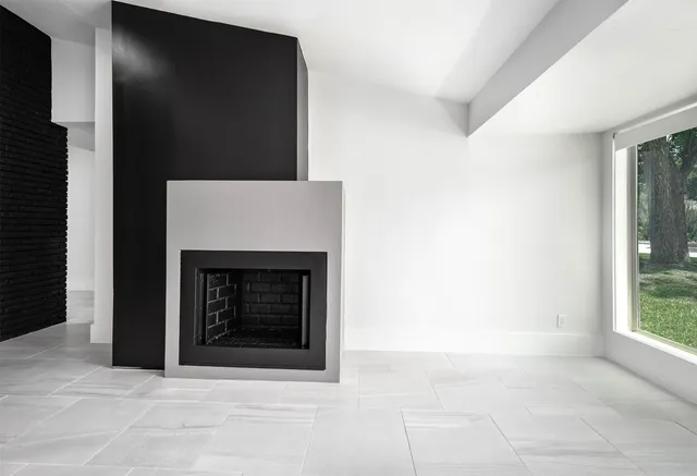 $2,900 | 7702 Richmond Avenue, Houston, TX 77063