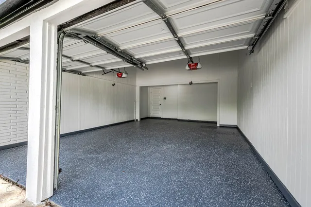 $2,900 | 7702 Richmond Avenue, Houston, TX 77063