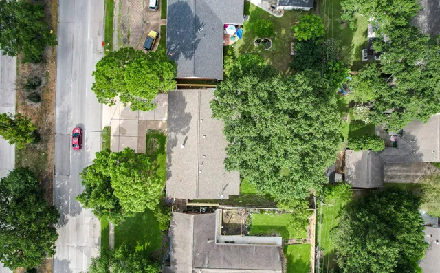 $2,900 | 7702 Richmond Avenue, Houston, TX 77063