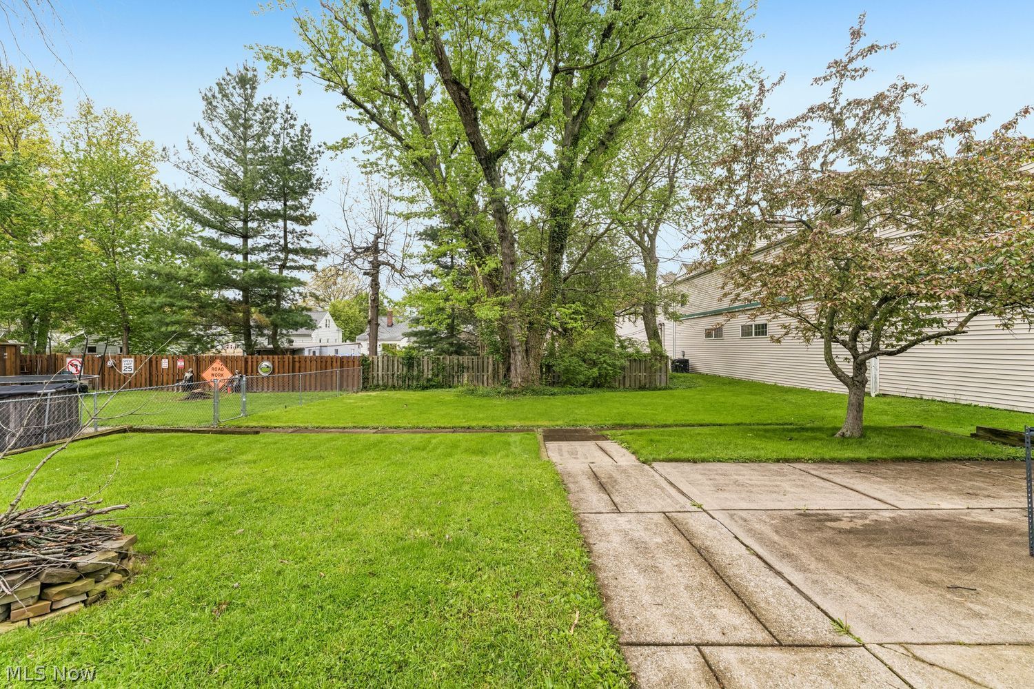 1516 Biltmore Road Lyndhurst, OH 44124 - Photo 41 of 44