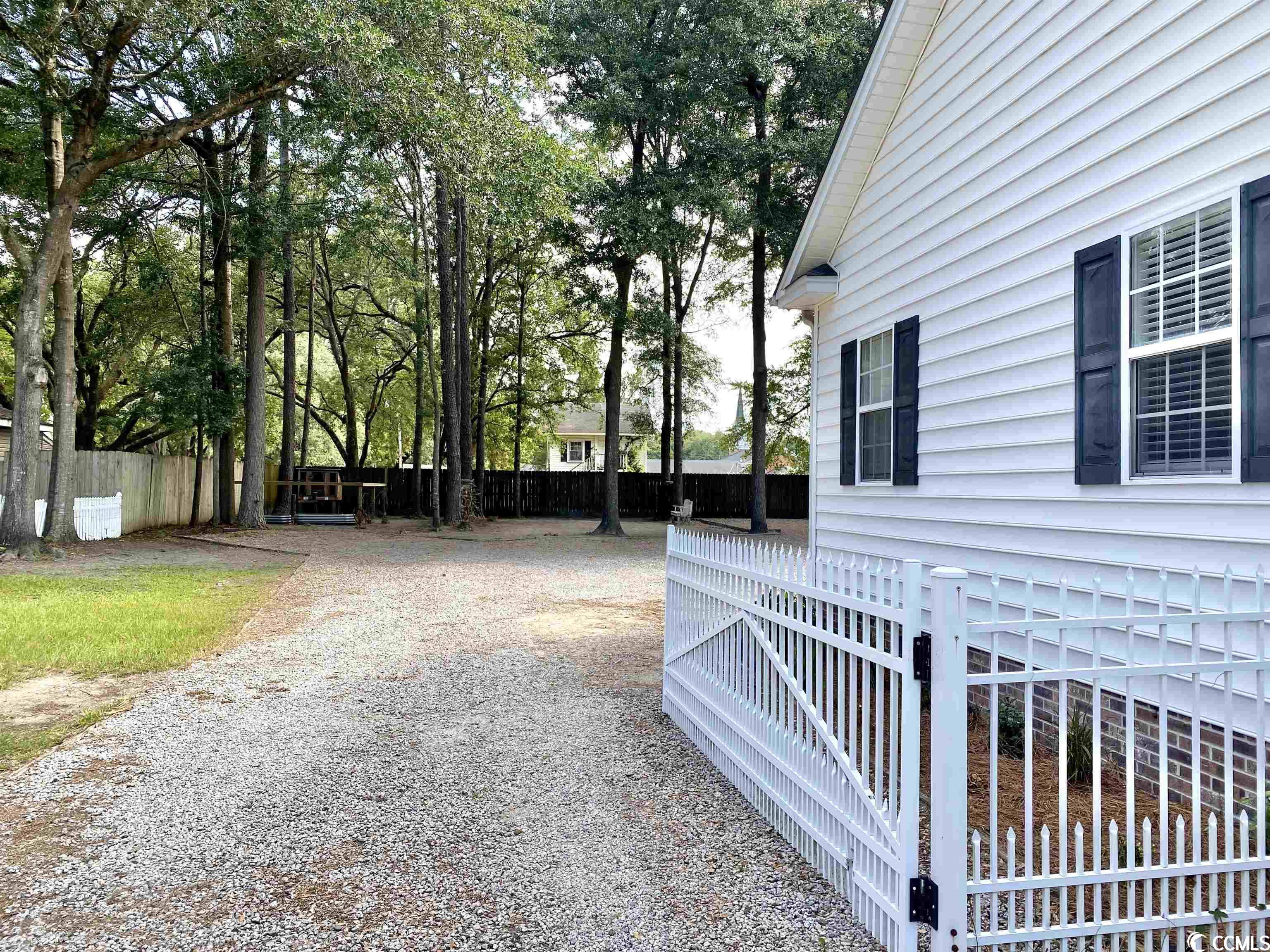 610 Ash Street Georgetown, SC 29440 - Photo 4 of 39 Gallery Image 4