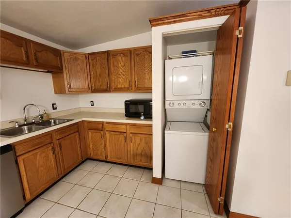 $185,000 | 101 Sunrise Village Court, Butler, PA 16001