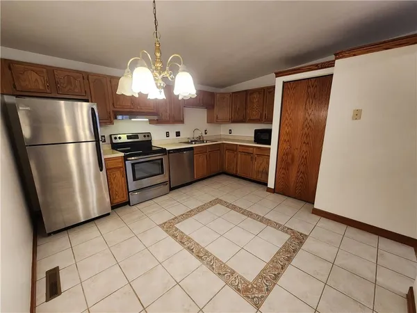 $185,000 | 101 Sunrise Village Court, Butler, PA 16001