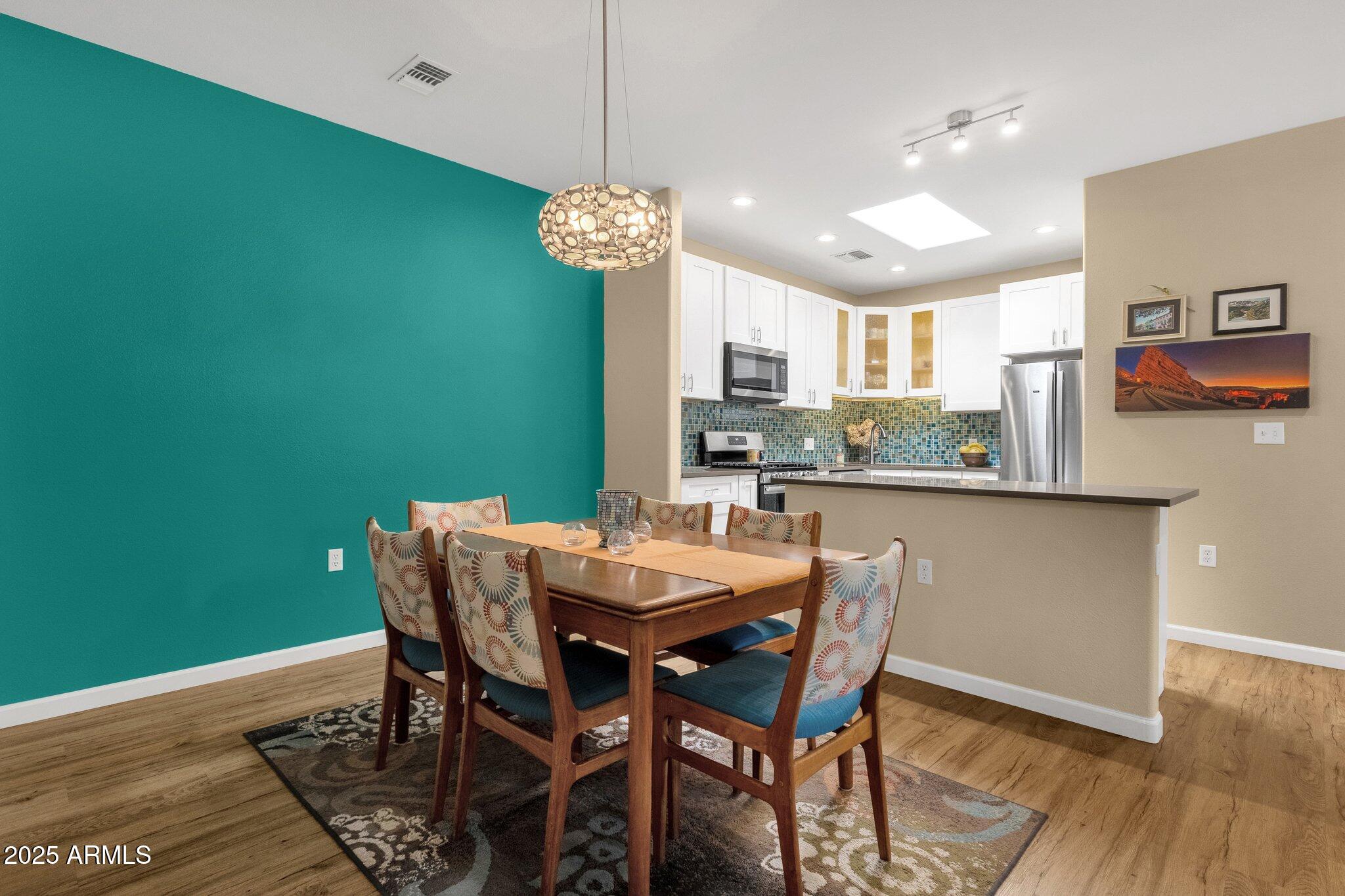 3221 North 37th Street, Unit 10 Phoenix, AZ 85018 - Photo 15 of 29 Dining Area 2