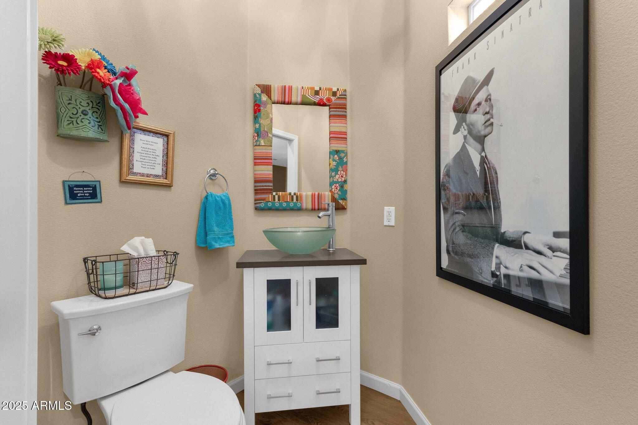 3221 North 37th Street, Unit 10 Phoenix, AZ 85018 - Photo 16 of 29 Guest Bathroom
