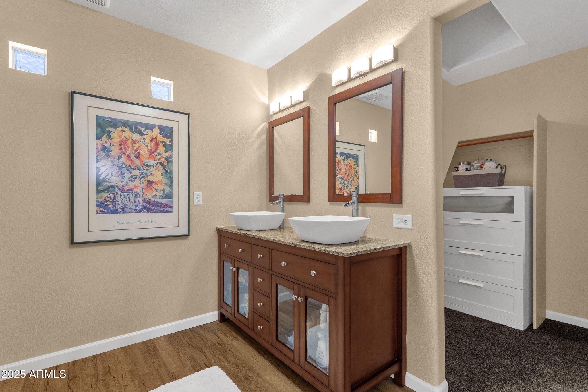 3221 North 37th Street, Unit 10 Phoenix, AZ 85018 - Photo 27 of 29 Upstairs Bathroom/Closet