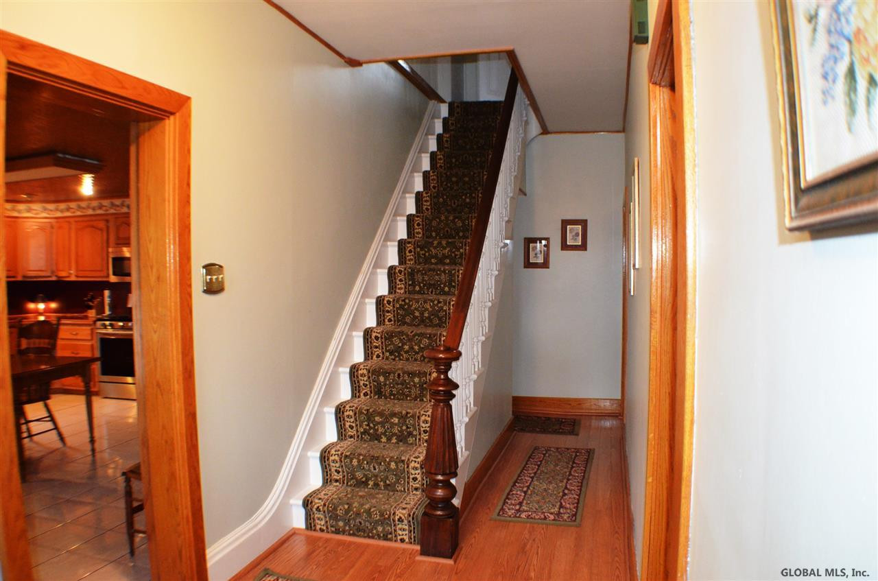139 Gordon Road Rotterdam, NY 12306 - Photo 14 of 24 Photo 14