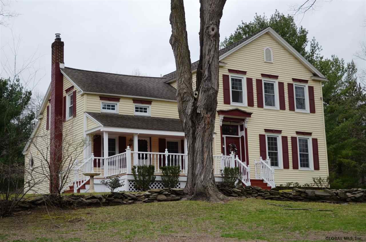 139 Gordon Road Rotterdam, NY 12306 - Photo 2 of 24 Photo 2