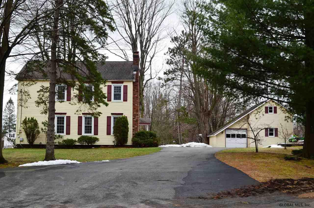 139 Gordon Road Rotterdam, NY 12306 - Photo 4 of 24 Photo 4