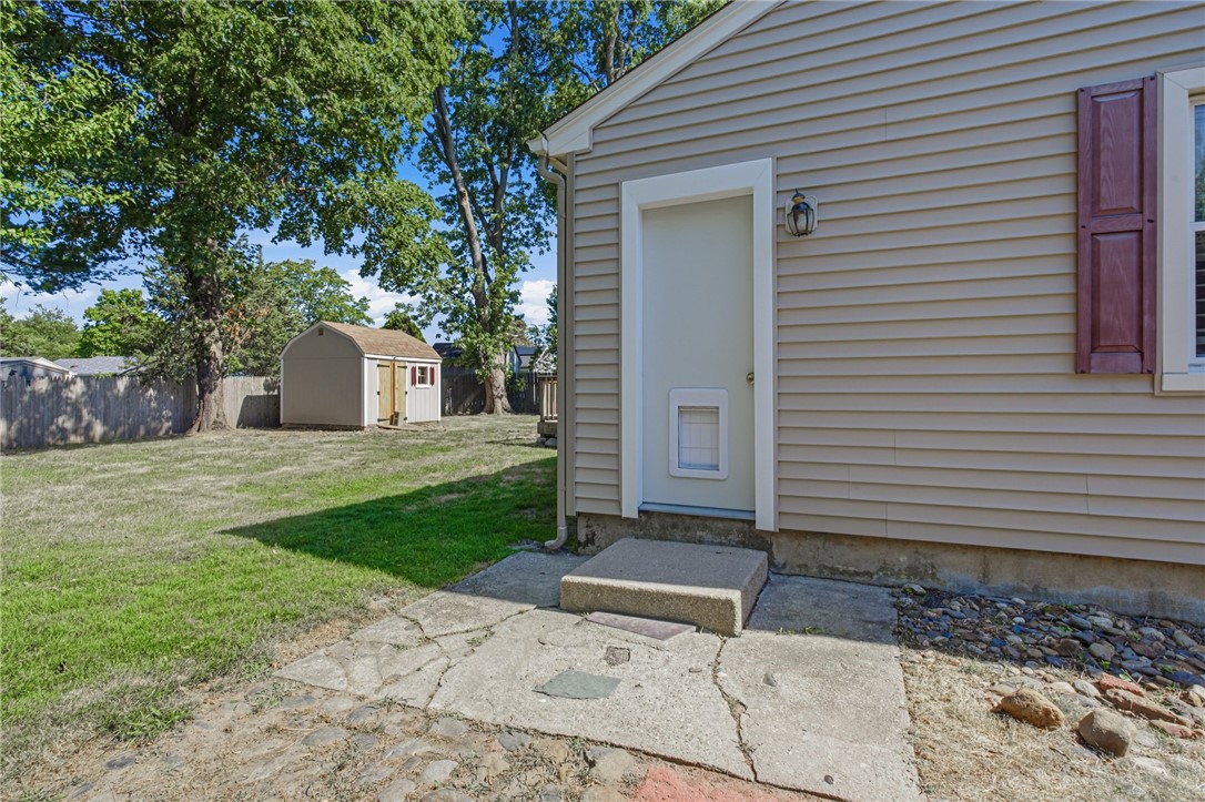 132 Potowomut Road Warwick, RI 02818 - Photo 28 of 37