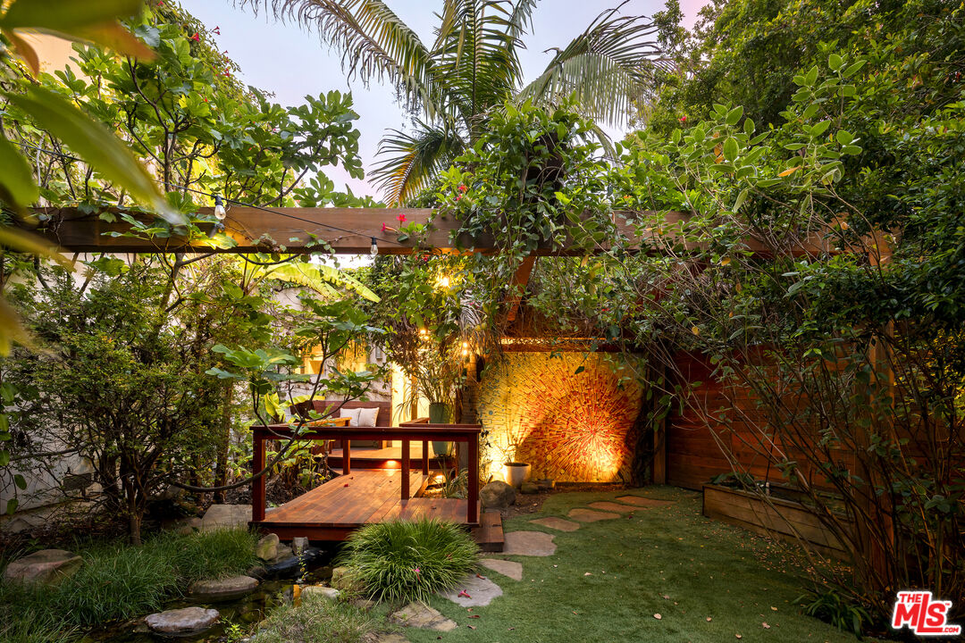 1126 Indiana Avenue Venice, CA 90291 - Photo 31 of 34