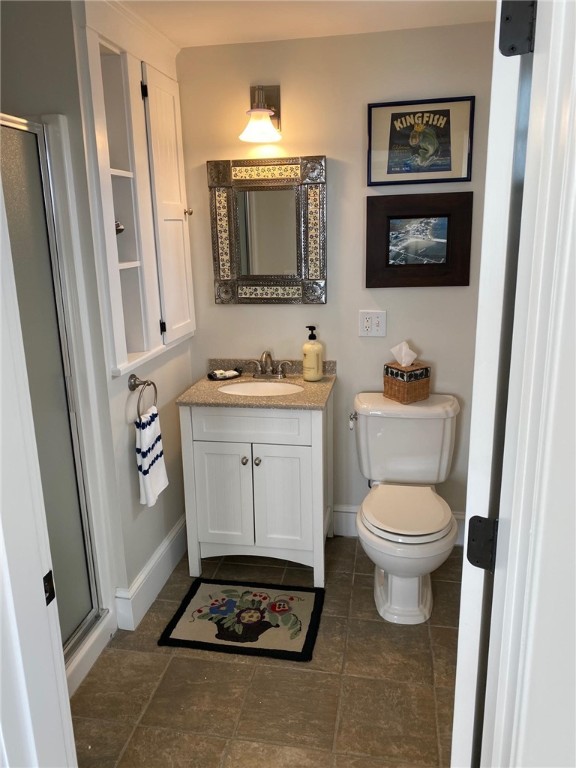 1185 Succotash Road Narragansett, RI 02879 - Photo 25 of 45 Full Bath with Shower on Main Level