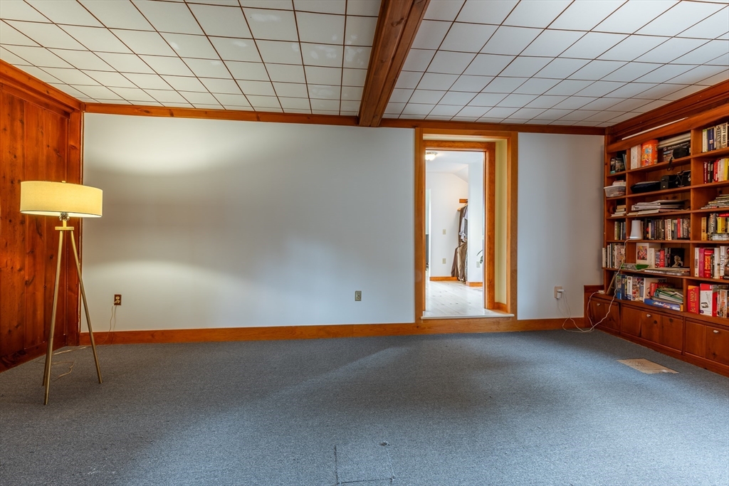1450 South East Street Amherst, MA 01002 - Photo 18 of 40