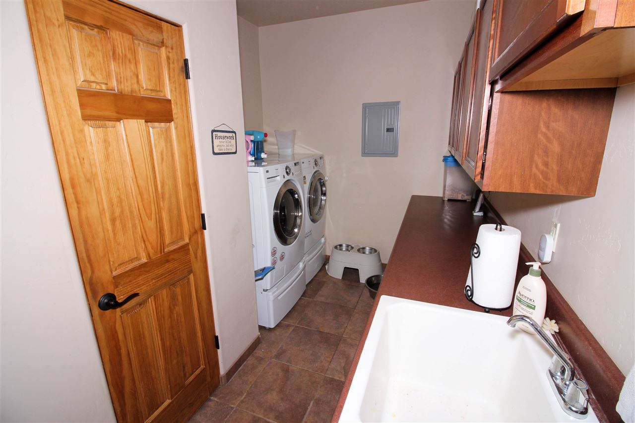 1114 22 Road Grand Junction, CO 81505 - Photo 20 of 26 a utility room with dryer and washer