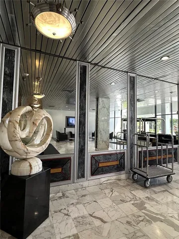 $3,200 | 3675 North Country Club Drive, Unit 1809, Aventura, FL 33180