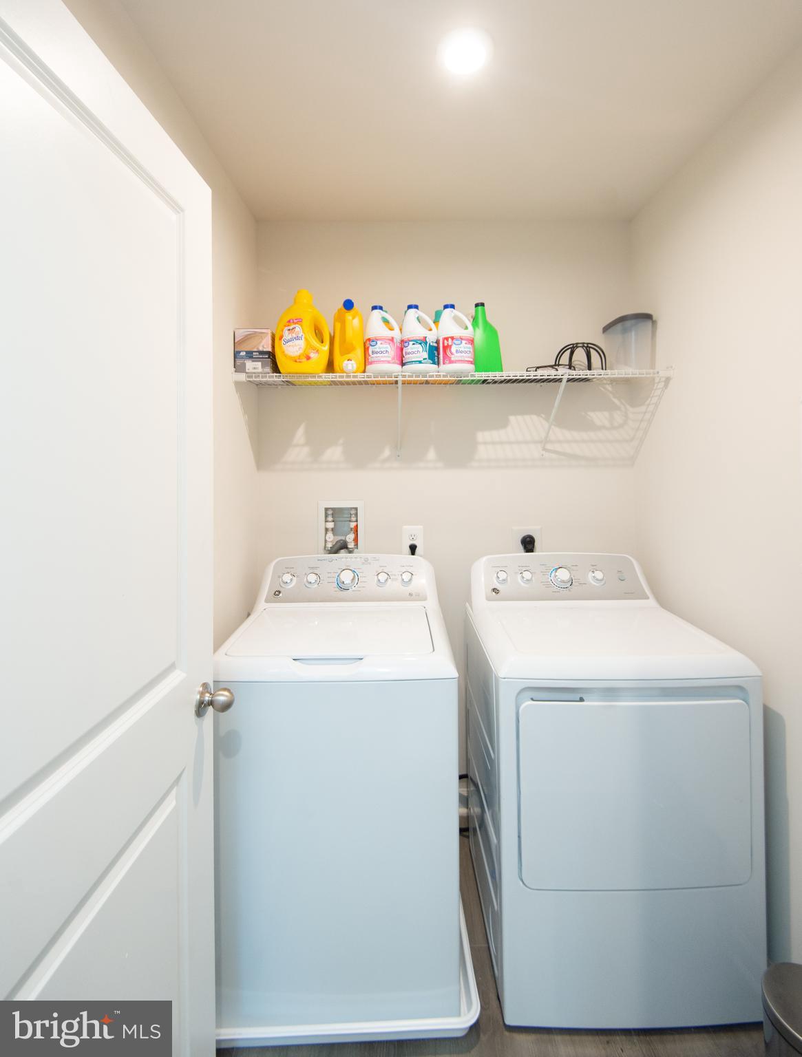 112 Mariners Way Cambridge, MD 21613 - Photo 25 of 29 a utility room with dryer and washer