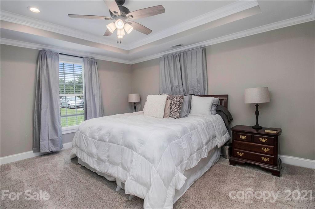 720 Springs Road Dallas, NC 28034 - Photo 14 of 37 Gallery Image 14