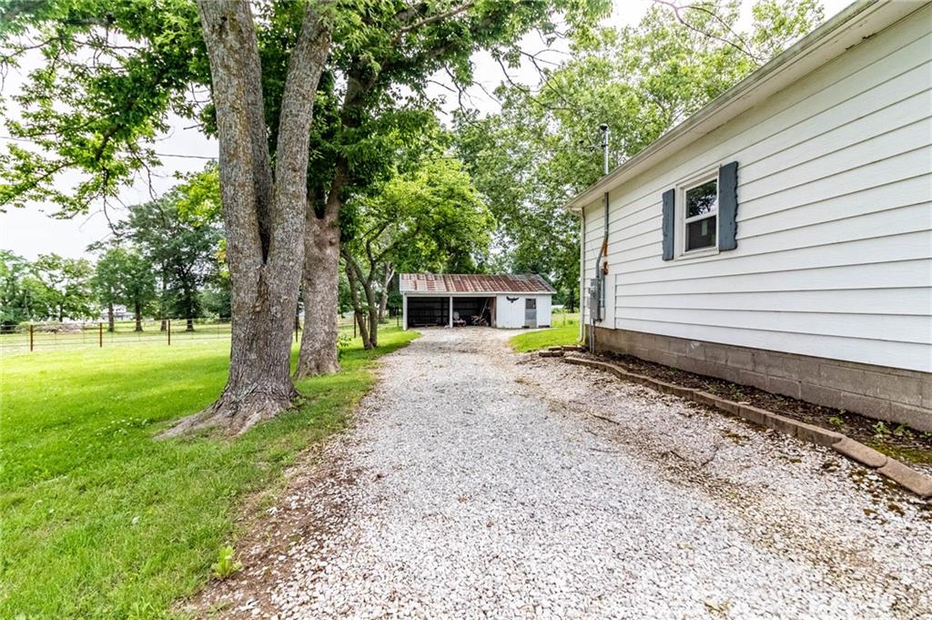 237 Northwest 21 Road Warrensburg, MO 64093 - Photo 6 of 25