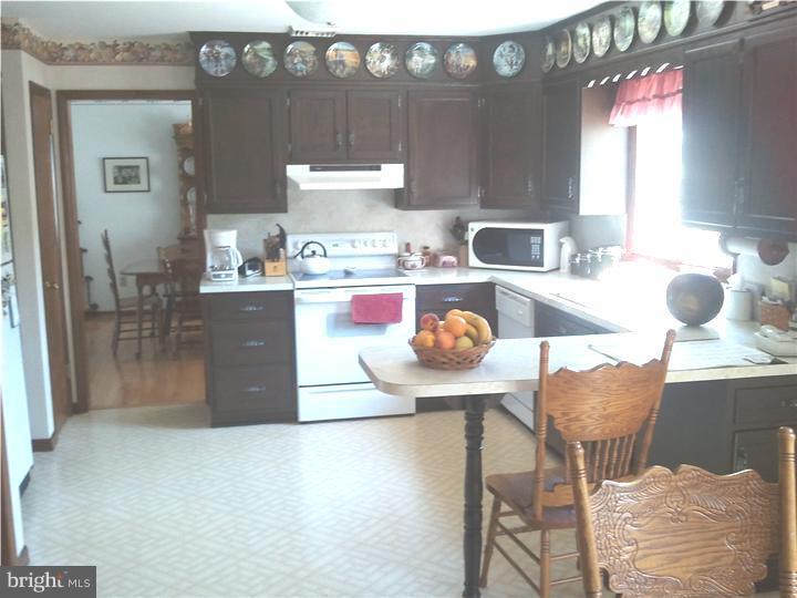 116 Cross Key Road Bernville, PA 19506 - Photo 4 of 19 Gallery Image 4