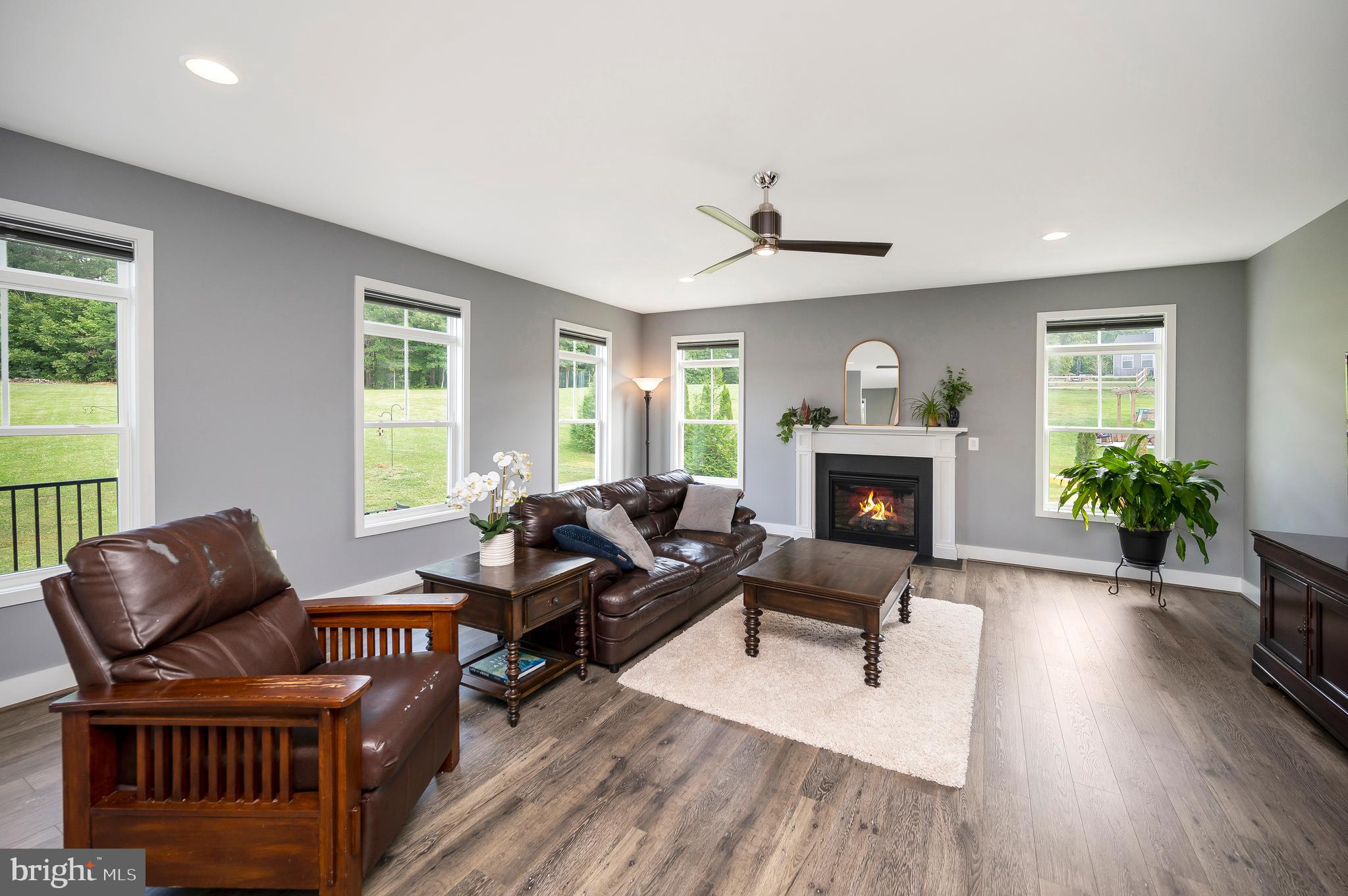 7 Chapel Ridge Stafford, VA 22554 - Photo 38 of 60 Family room