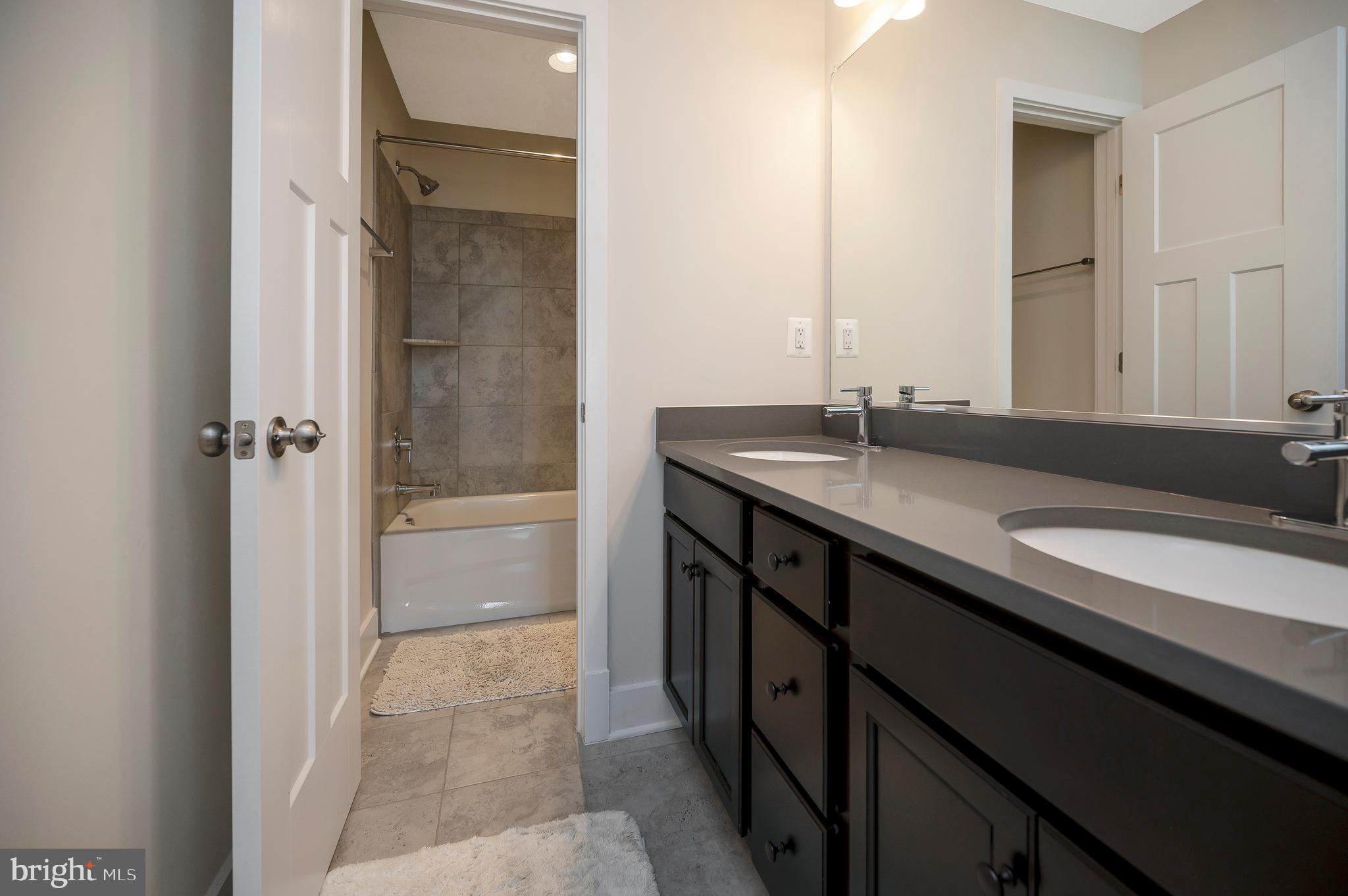 7 Chapel Ridge Stafford, VA 22554 - Photo 56 of 60 Upper level main bathroom