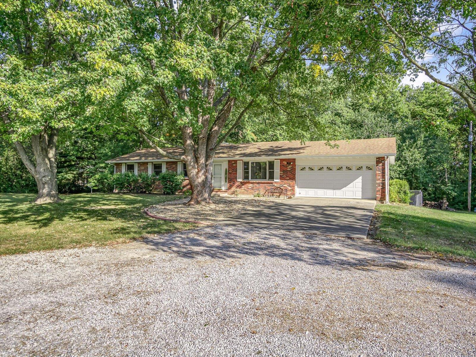 8165 Jefferson Road Freeburg, IL 62243 - Photo 2 of 32