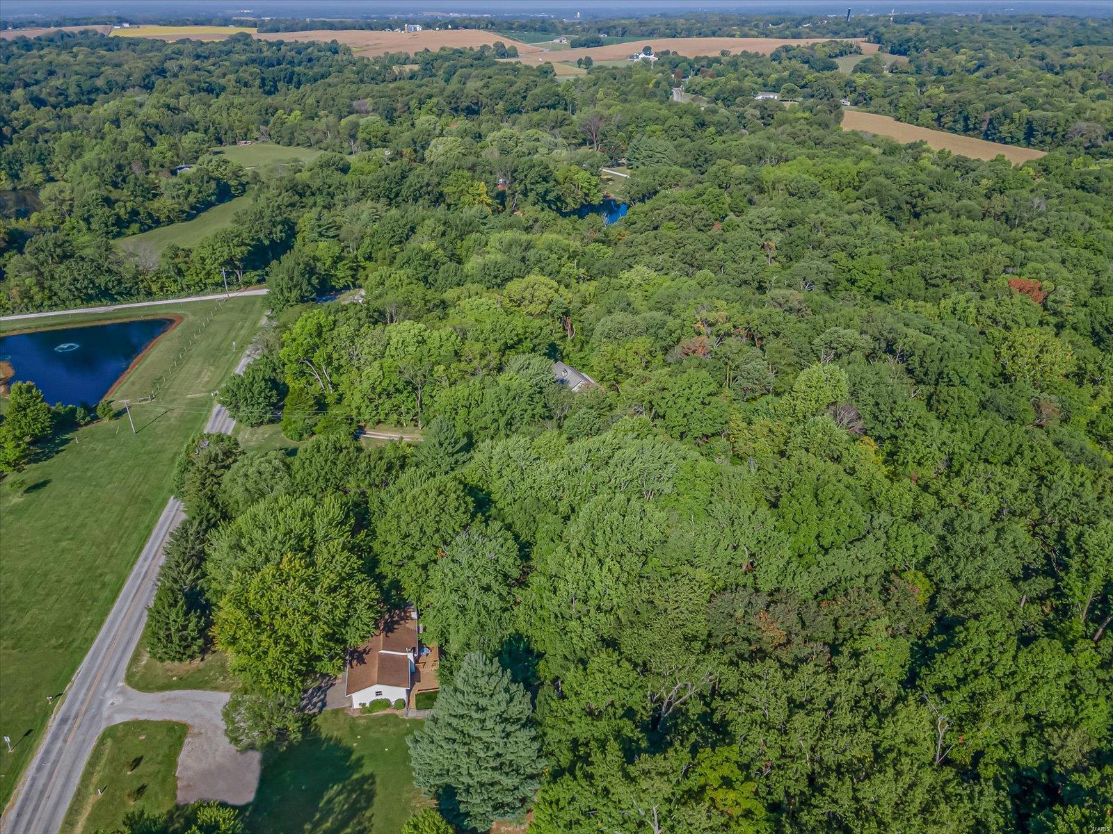 8165 Jefferson Road Freeburg, IL 62243 - Photo 4 of 32