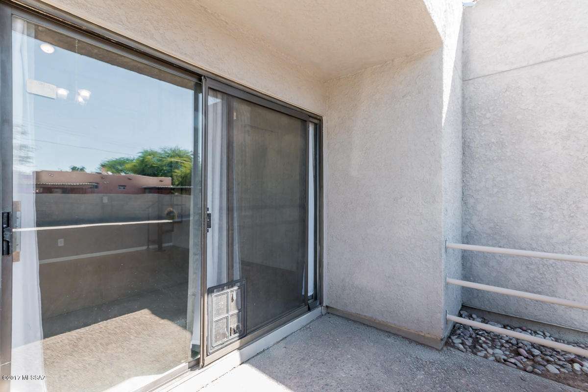 2744 North Country Club Road, Unit 102 Tucson, AZ 85716 - Photo 8 of 23