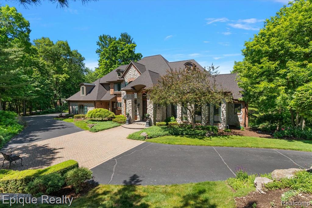 7662 Devins Ridge Clarkston, MI 48348 - Photo 4 of 81