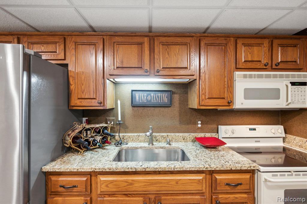 3149 Hedgewood Lane Rochester Hills, MI 48309 - Photo 61 of 79