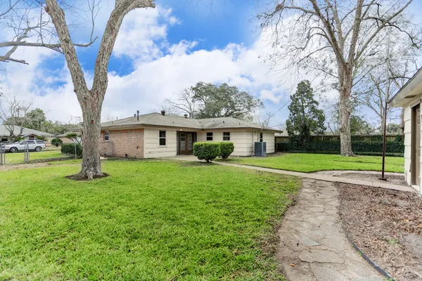 $2,250 | 12318 Atwell Drive, Houston, TX 77035