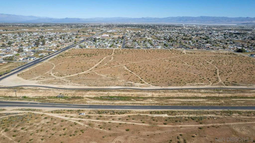 0 Between Vulcon Ave And Hood Avenue Ridgecrest, CA 93555 - Photo 5 of 42 a view of an ocean