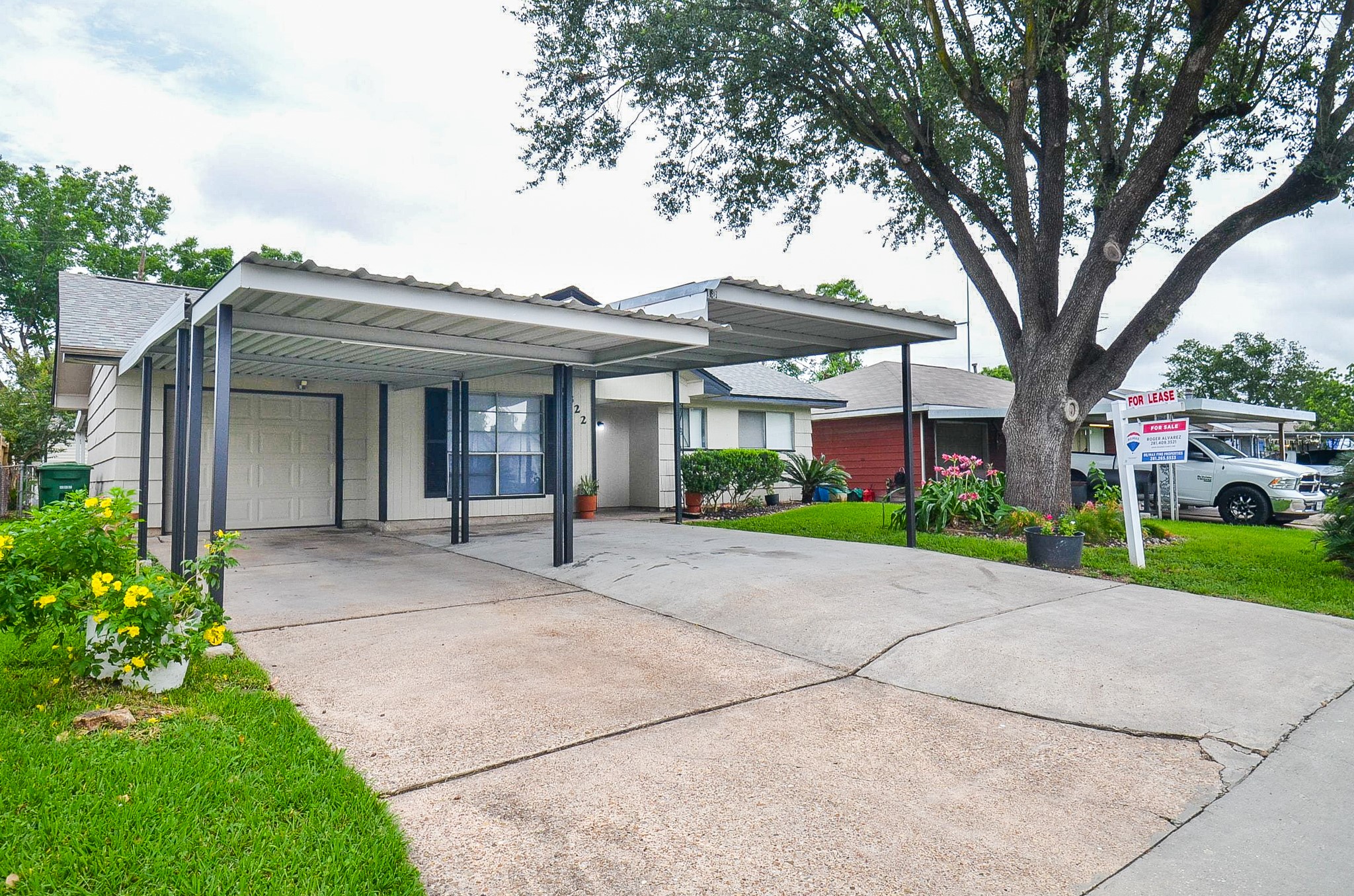 6322 Clemson Street Houston, TX 77092 - Photo 2 of 20