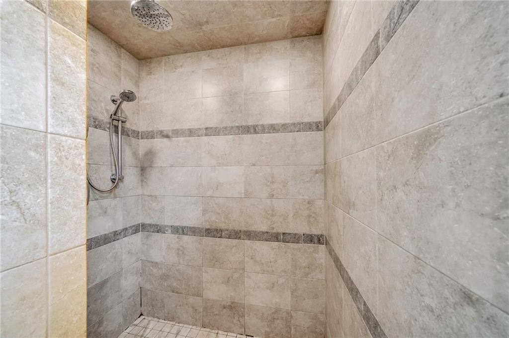 2109 John's Ridge Road Coraopolis, PA 15108 - Photo 14 of 25 Gallery Image 14