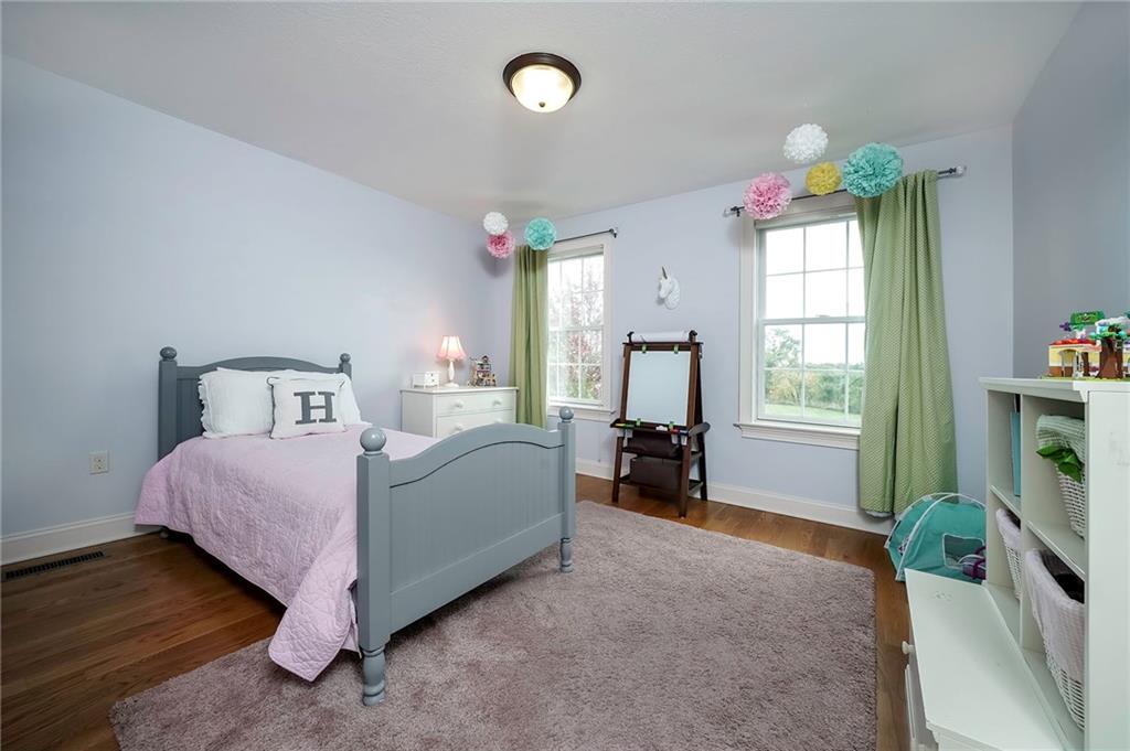 2109 John's Ridge Road Coraopolis, PA 15108 - Photo 15 of 25 Gallery Image 15