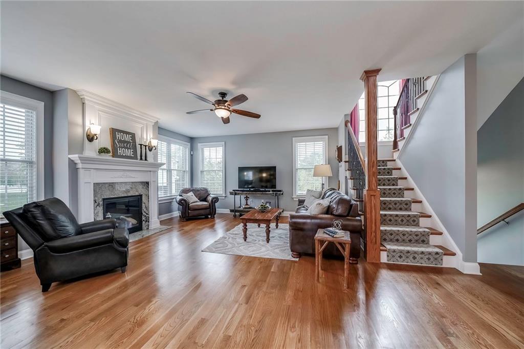 2109 John's Ridge Road Coraopolis, PA 15108 - Photo 3 of 25 Gallery Image 3